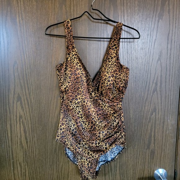 Reebok Leopard One Piece Swimming Suit Missy Size 16 - Picture 7 of 9